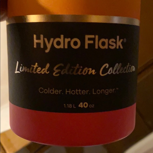 Limited Edition Hawaiian Hydro Flask - Picture 2 of 3